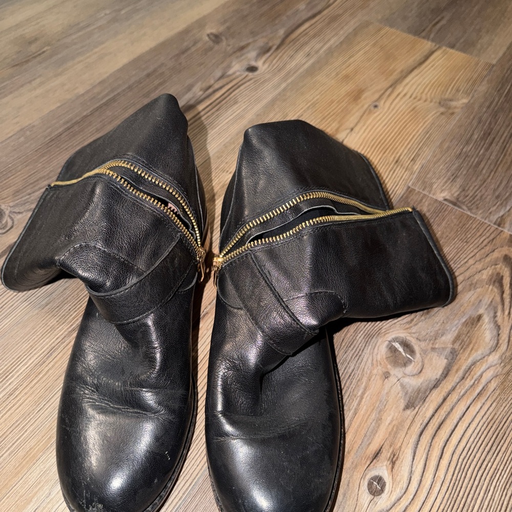 Vince Camuto Black Leather Combat Moto Boots with Gold Zippers